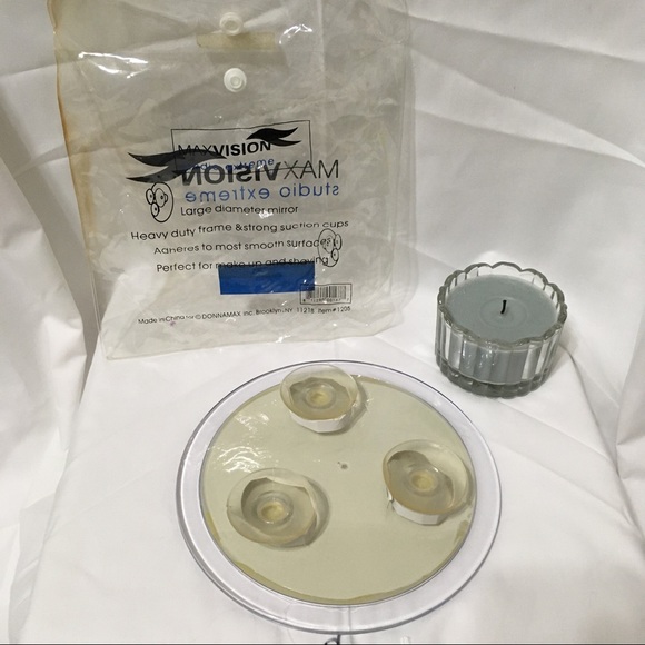 Maxvision Suction Mirror - Picture 2 of 3